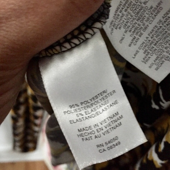 Ann Klein Houndstooth Blouse - Picture 4 of 4